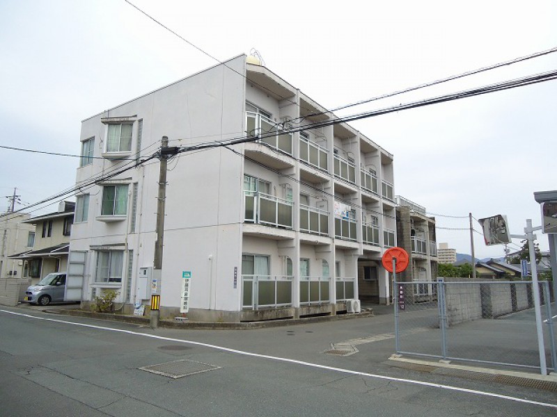 カーサテラダ（Ｄタイプ) 山口市泉都町１０－７★ネコ飼育可★ アパート