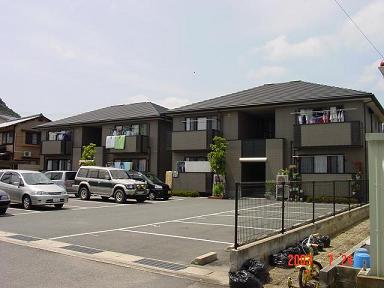 ヴェルサージュＡ 山口市維新公園５丁目８－３ アパート